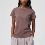 Коричневый